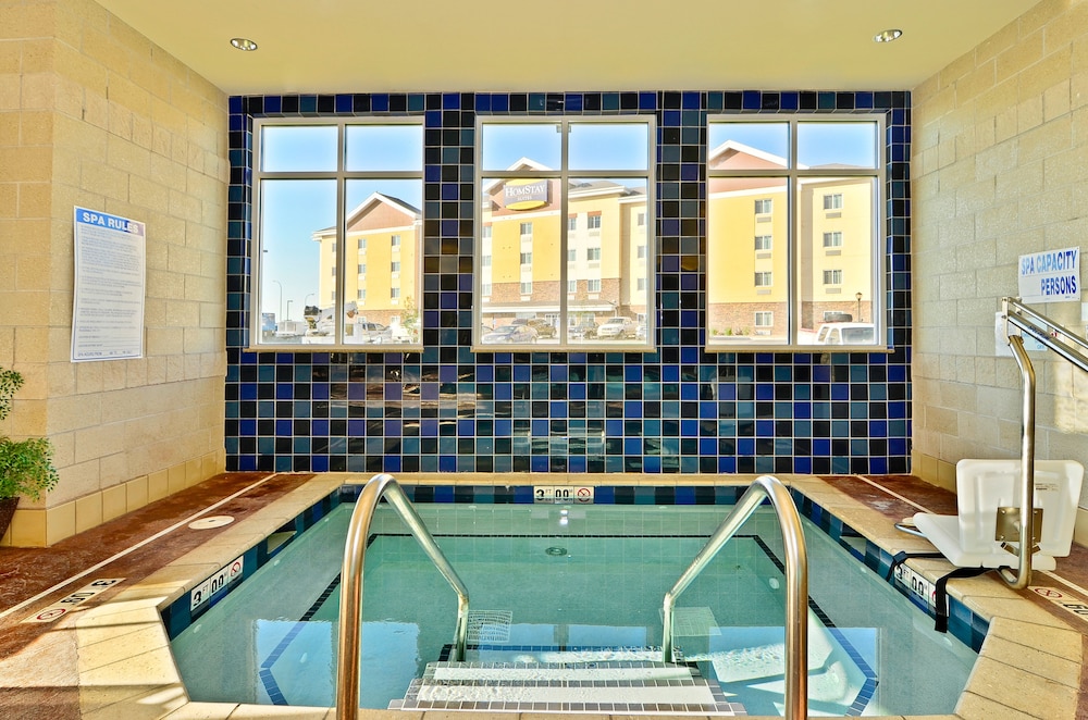 Holiday Inn Express & Suites Williston by IHG - photo 30