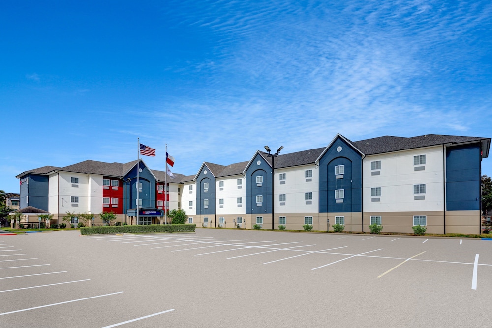 Candlewood Suites Lake Jackson Clute by IHG - photo 42