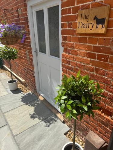 Church Farm Dairy — 4-Star Luxury Hotel in East Dereham, United Kingdom