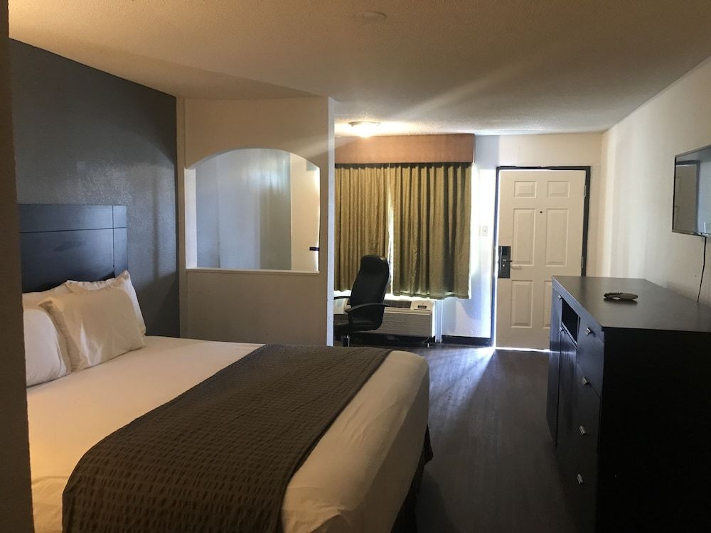 Texas Inn - photo 6