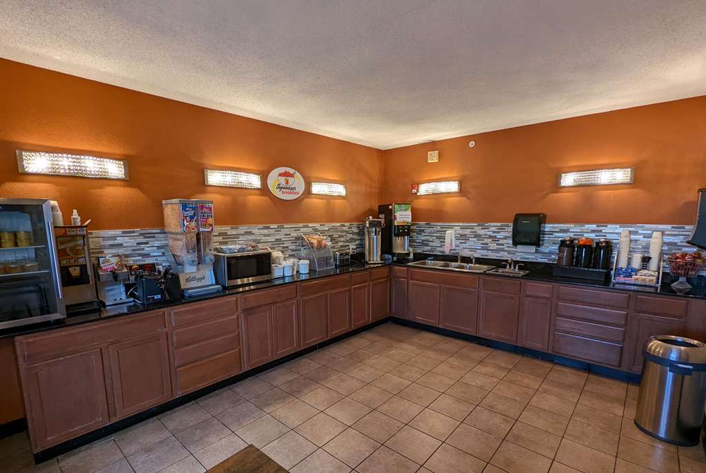 Super 8 by Wyndham Wichita North - photo 19
