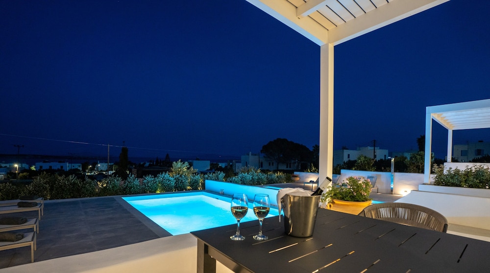 Luxury Paradise Villa Iliad In Paros — 5-Star Luxury Hotel in Paros, Greece