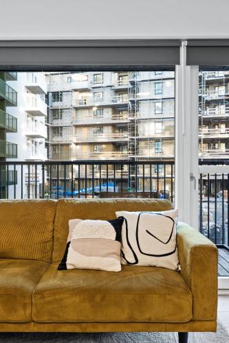 Unwind in Luxury Steps From Smáralind Mall
