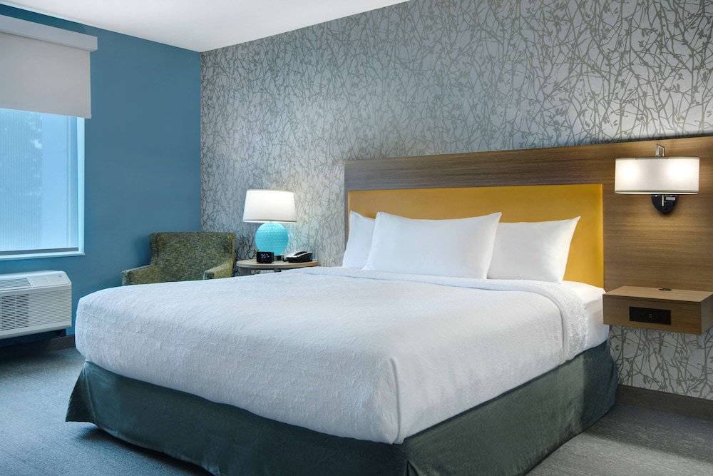 Home2 Suites by Hilton Grand Rapids Airport - photo 12