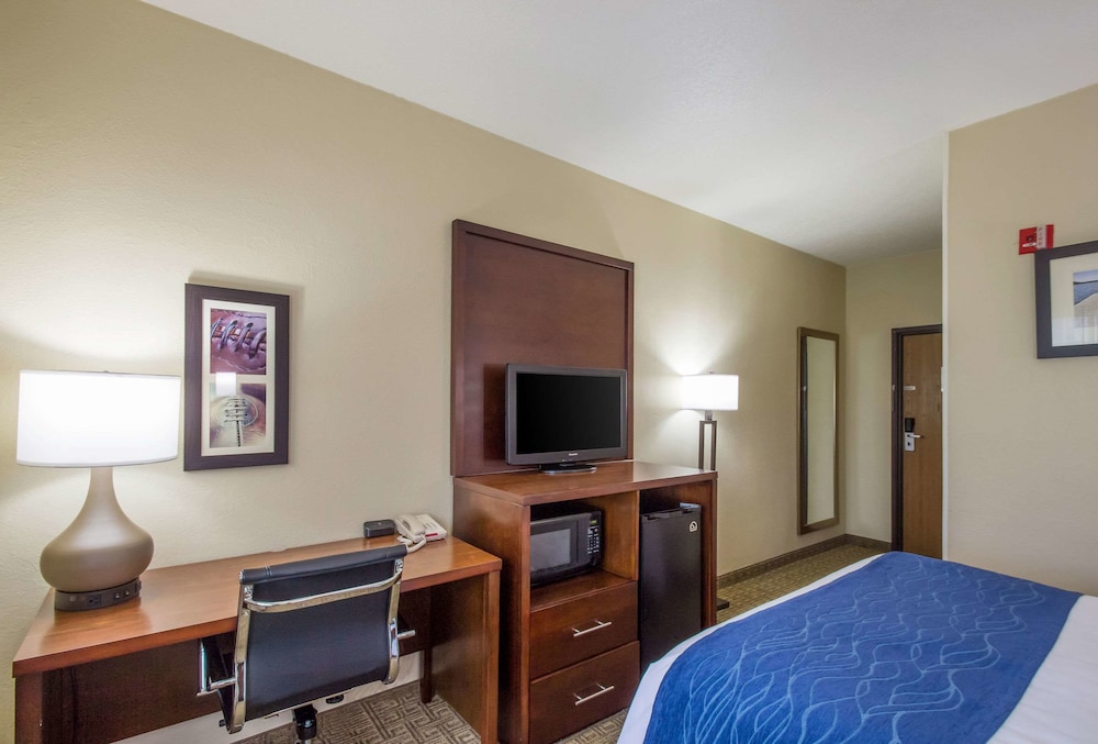 Quality Inn & Suites Green Bay Ashwaubenon - photo 45