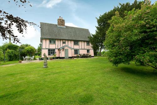 Corner Farm — 4-Star Luxury Hotel in Halesworth, United Kingdom