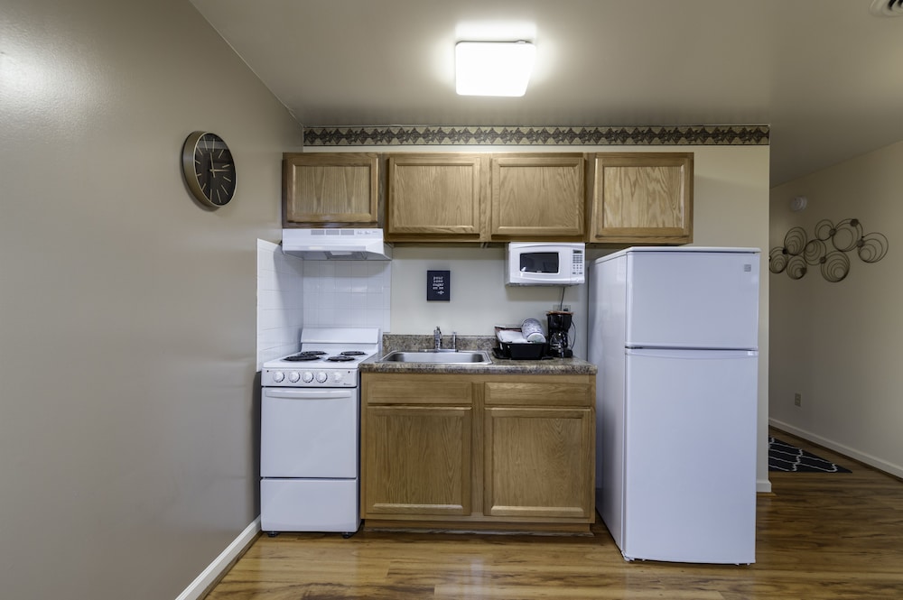 Affordable Corporate Suites of Overland Drive - photo 30