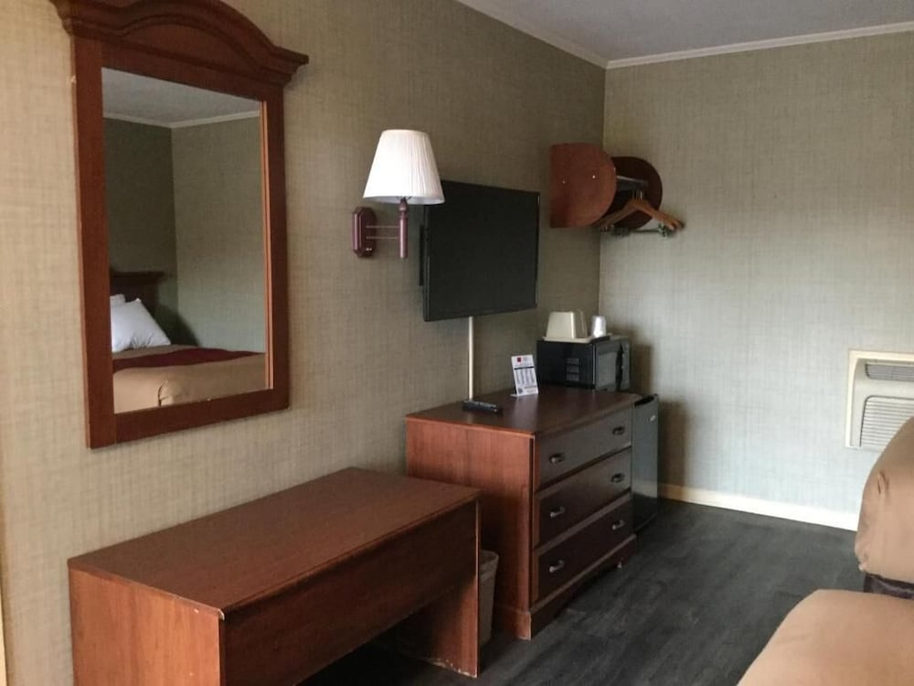 Falls Inn - photo 17