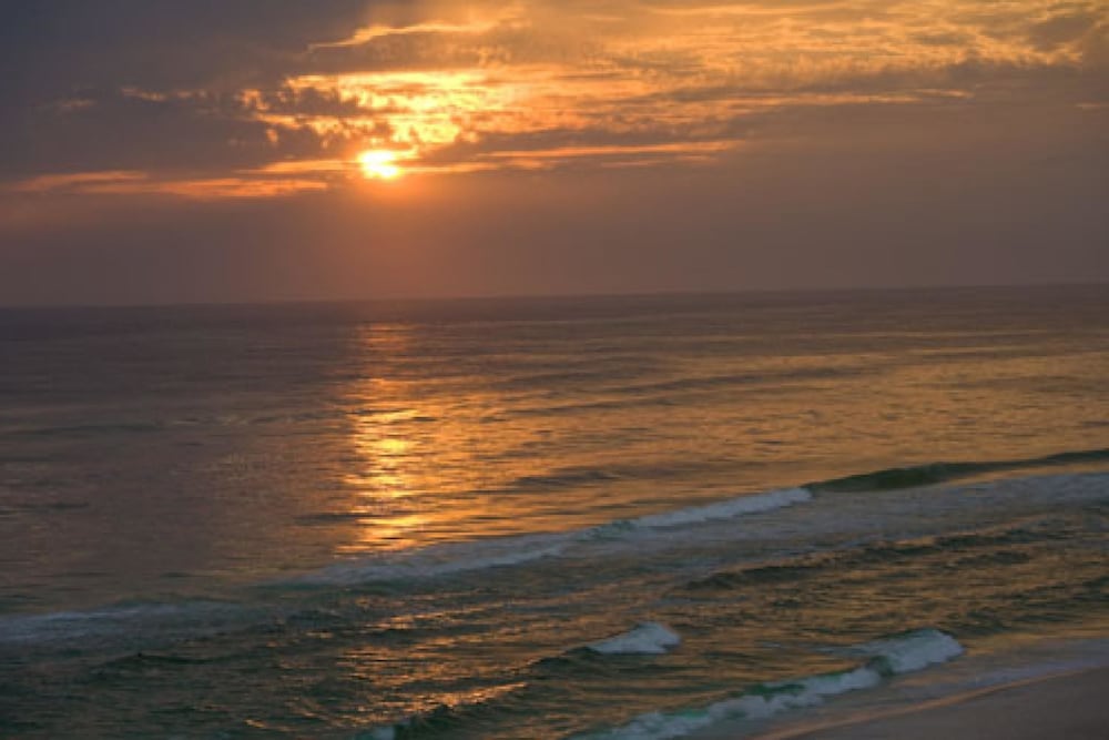 Sterling Beach Resort 3 Bedroom Apartment - photo 19