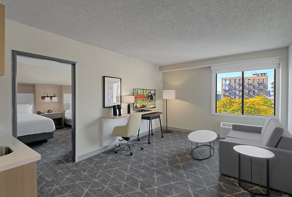 Holiday Inn & Suites Chicago Downtown by IHG - photo 11