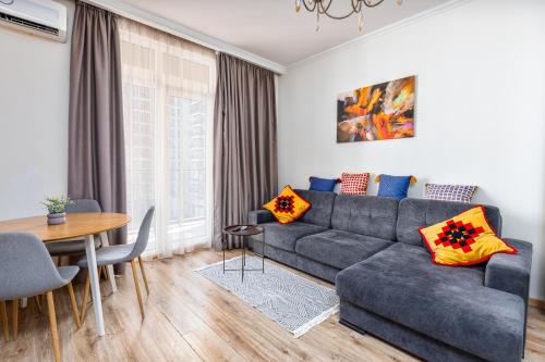 LE Home Cozy 2 BR apartment in Saburtalo