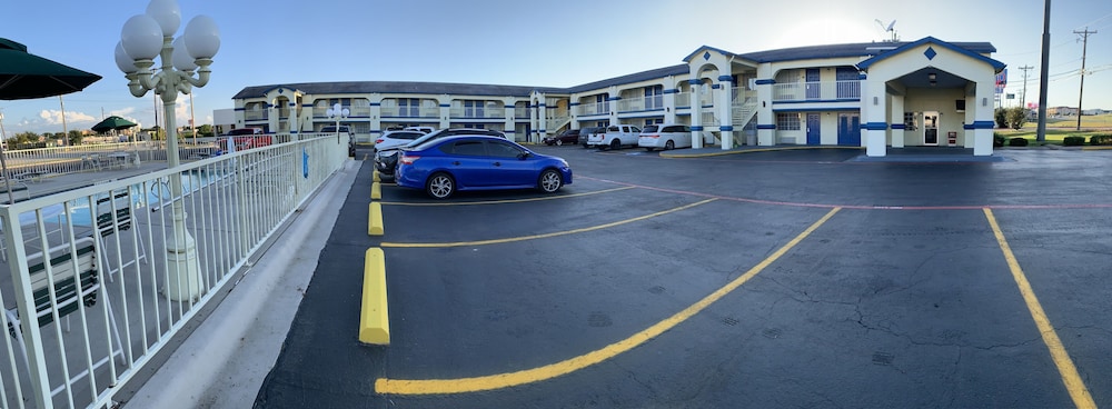Travelodge by Wyndham Killeen Fort Hood - photo 23