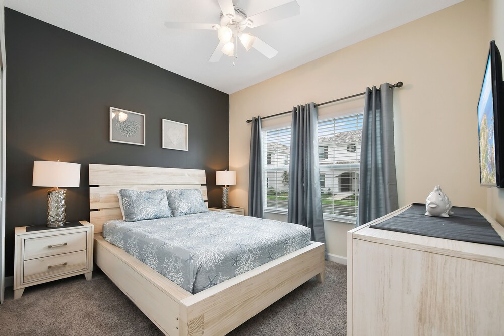 5 Bedrooms 4 Bathrooms Storey Lake 4921 Wa - photo 3