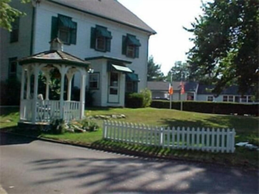 Emerald Isle Motel - photo 32