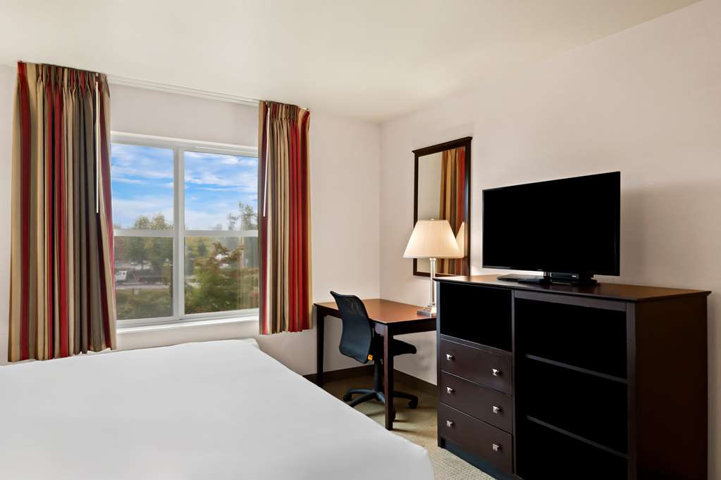 Comfort Inn & Suites Creswell - photo 21