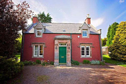 The Head Gardeners Cottage Dunbar — 4-Star Luxury Hotel in Dunbar, United Kingdom