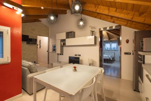 Bnbook Bilo Conciliazione — 4-Star Luxury Hotel in Rho, Italy