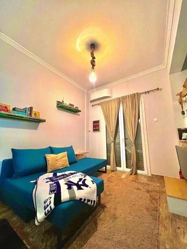 Couple Nest — 4-Star Luxury Hotel in Athens, Greece