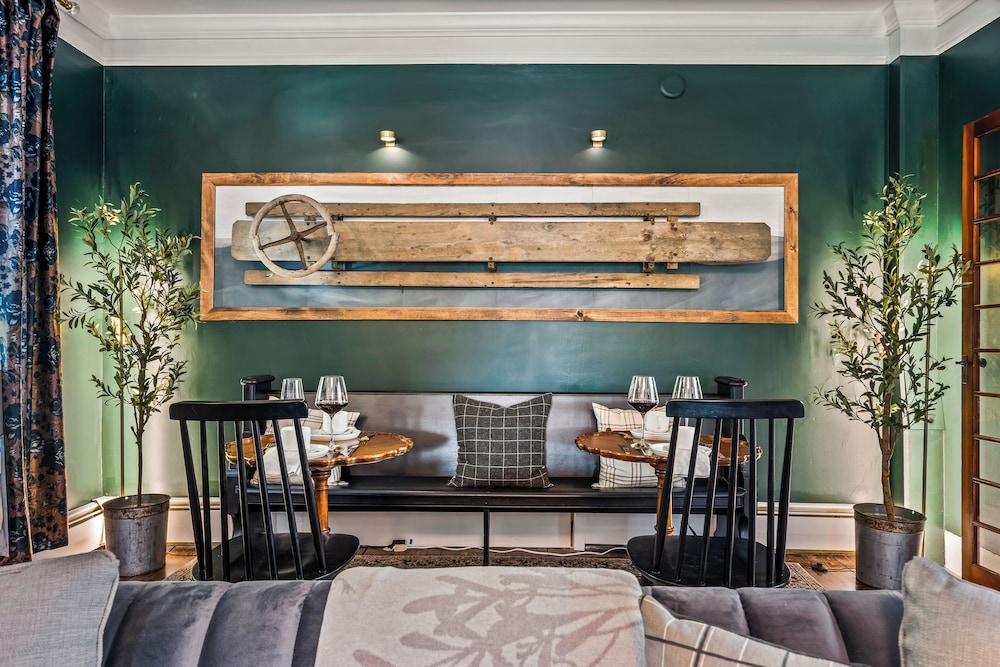 The Aurora Inn & Cottages - photo 179