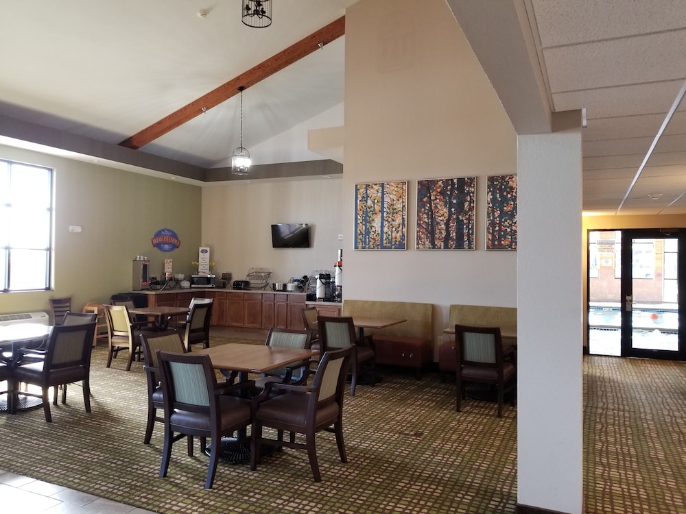 Baymont by Wyndham Oacoma - photo 14