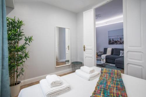 Tendency Apartments Miro 6 — 4-Star Luxury Hotel in Barcelona, Spain