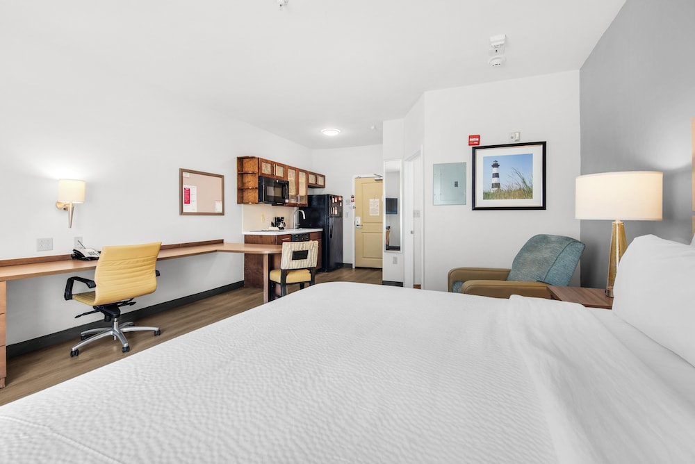 Candlewood Suites Pensacola University Area by IHG - photo 9