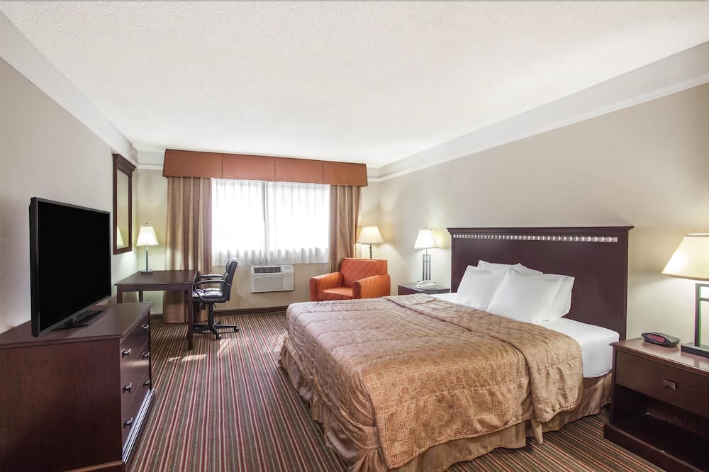 Travelodge La Mesa - photo 5