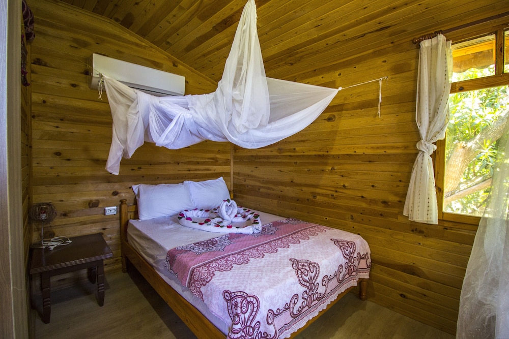 Fullmoon Camp — Oeluedeniz — photo 2