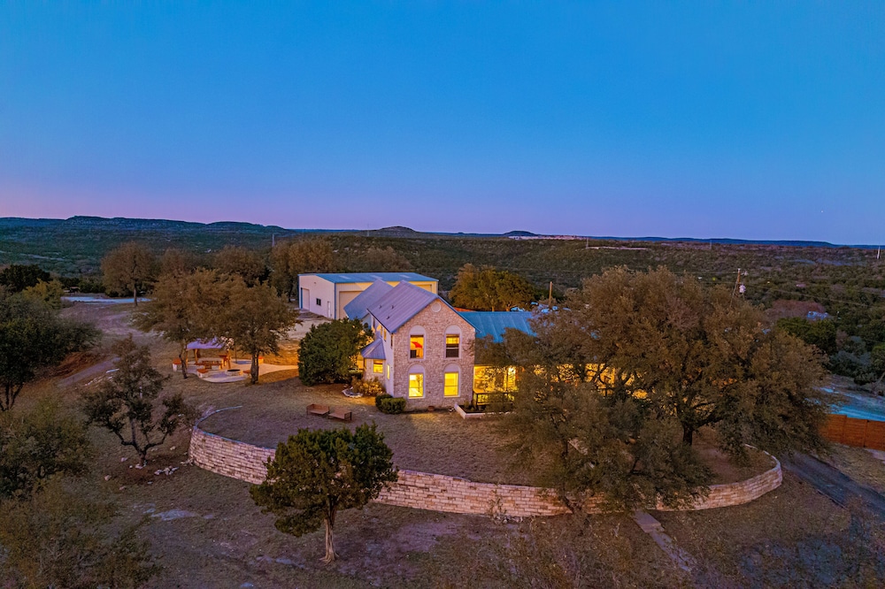 Winding River Panoramic Lookout — hotel in Marble Falls