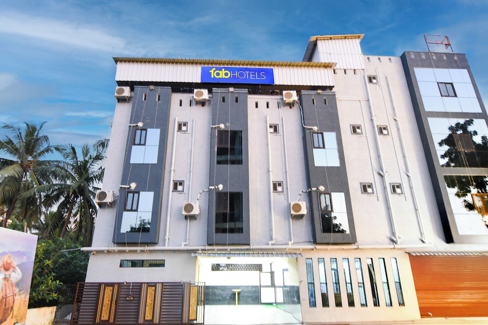 Fabhotel Star Light B in Visakhapatnam, India