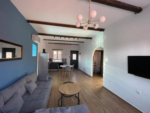 Q Apartments Molyvos — 4-Star Luxury Hotel in Mithymna, Greece