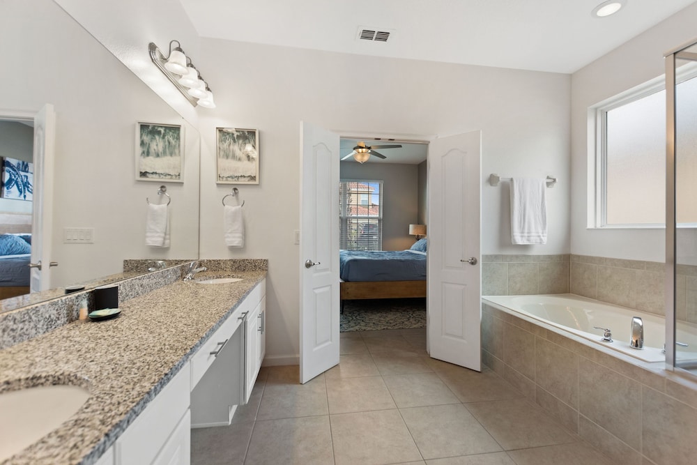 Breathe Easy at Solterra Resort by Shine Villas condo - photo 35