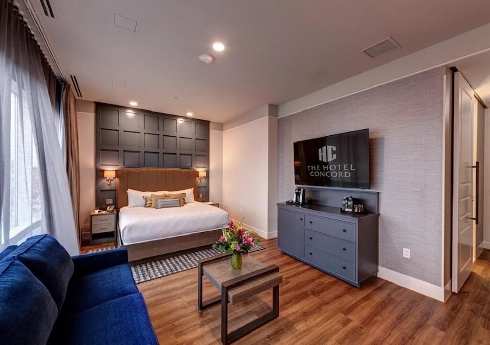 The Hotel Concord - photo 10