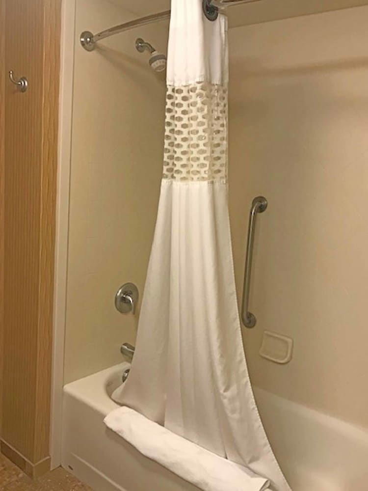 Hampton Inn Waynesburg - photo 27