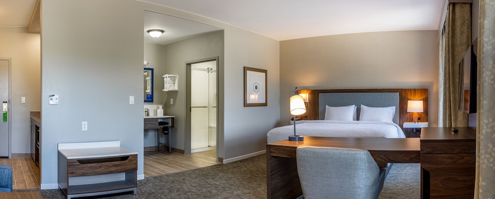 Hampton Inn & Suites Boerne - photo 31