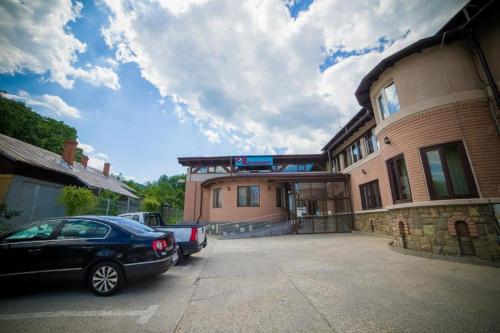 Hotel GClub in Breaza, Romania