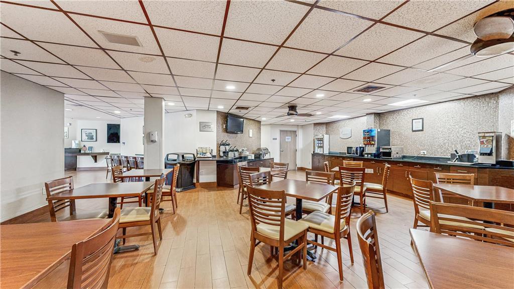 Sleep Inn & Suites Buffalo Airport - photo 28