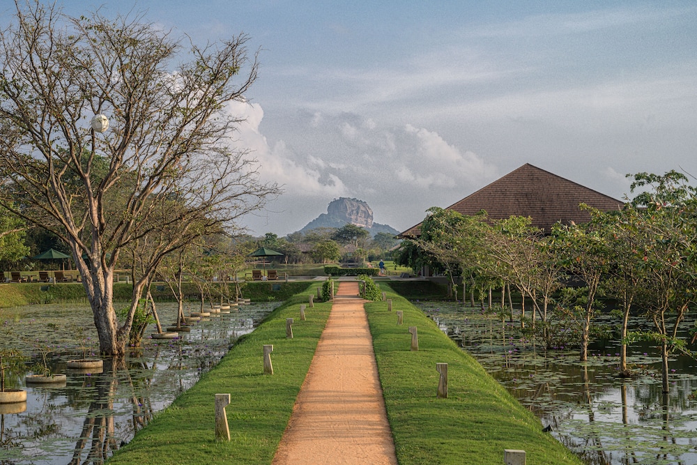 Water Garden Sigiriya 30 Chic Designed Private Villas Overlooking Sigiriya — 5-Star Luxury Hotel in Sigiriya, Sri Lanka
