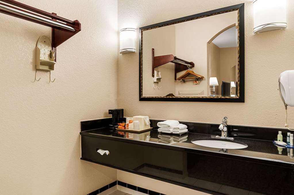 Quality Inn & Suites Houston Northwest Cypress - photo 13