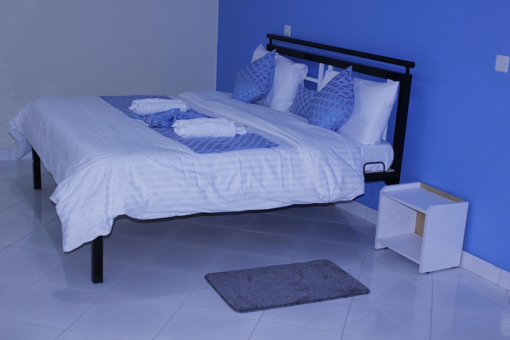 Eland Accommodations - carbon neutral hotel in Unknown City