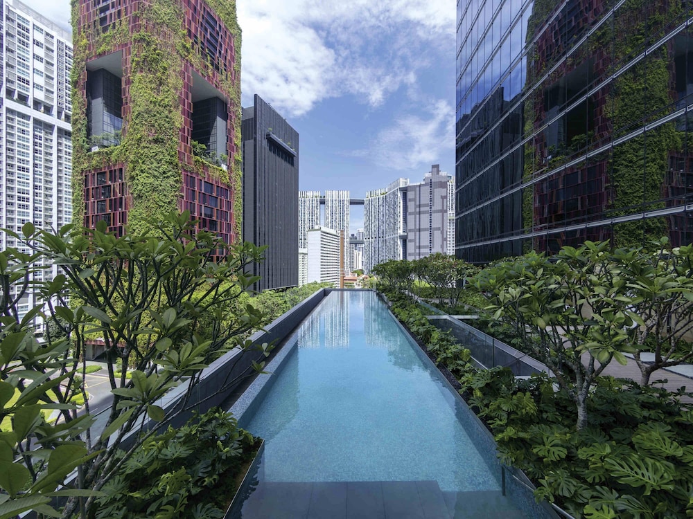 Sofitel Singapore City Centre — 5-Star Luxury Hotel in Singapore, Singapore