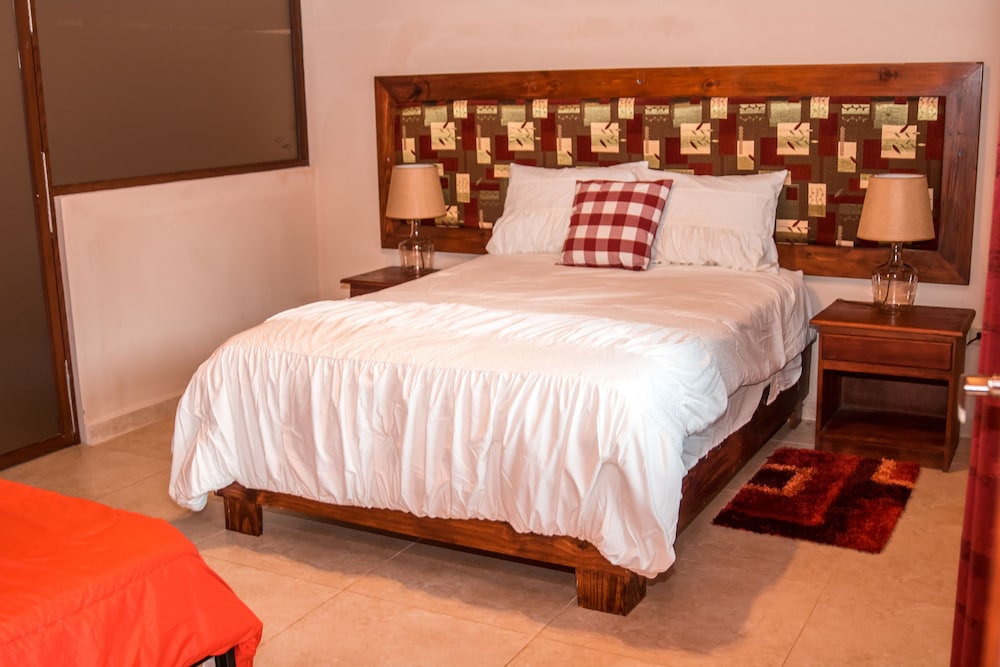 Hotel la Serrania — Los Naranjos — photo 3