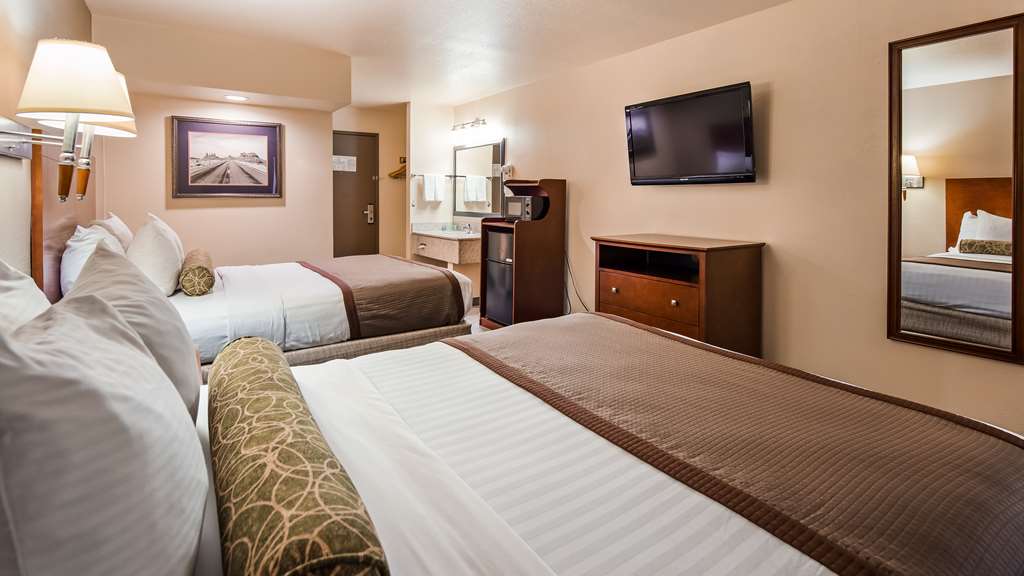 Best Western Desert Oasis - photo 11