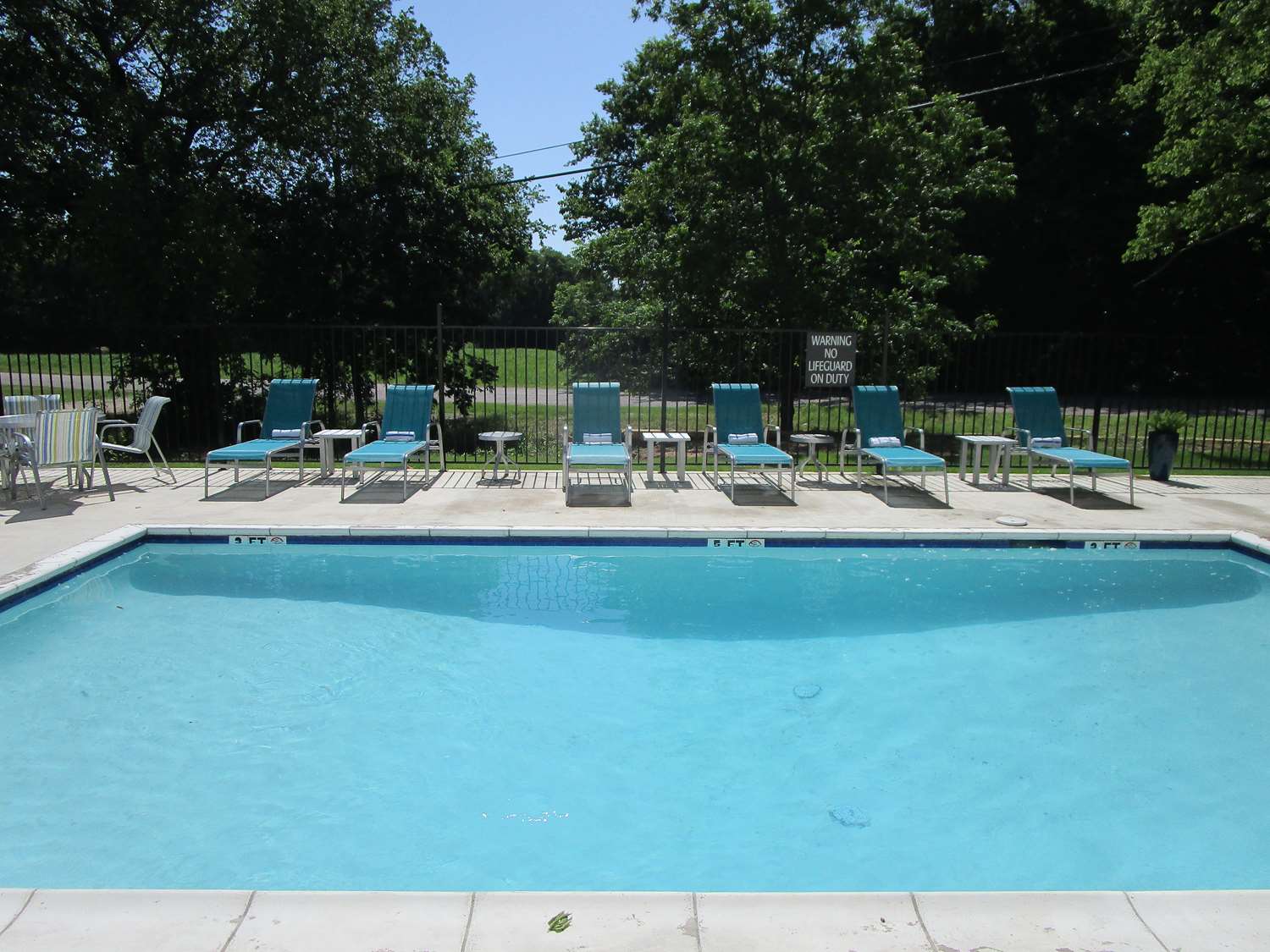 Reddy Hotel Bonham - photo 14