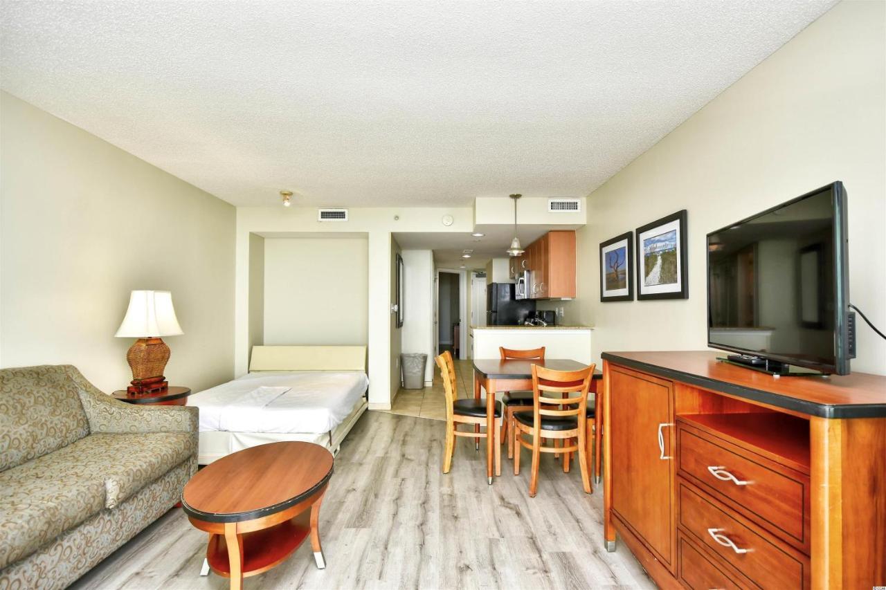Direct Oceanfront Condo Sandy Beach Resort 1610 Sleeps 6 — 4-Star Luxury Hotel in Myrtle Beach, United States