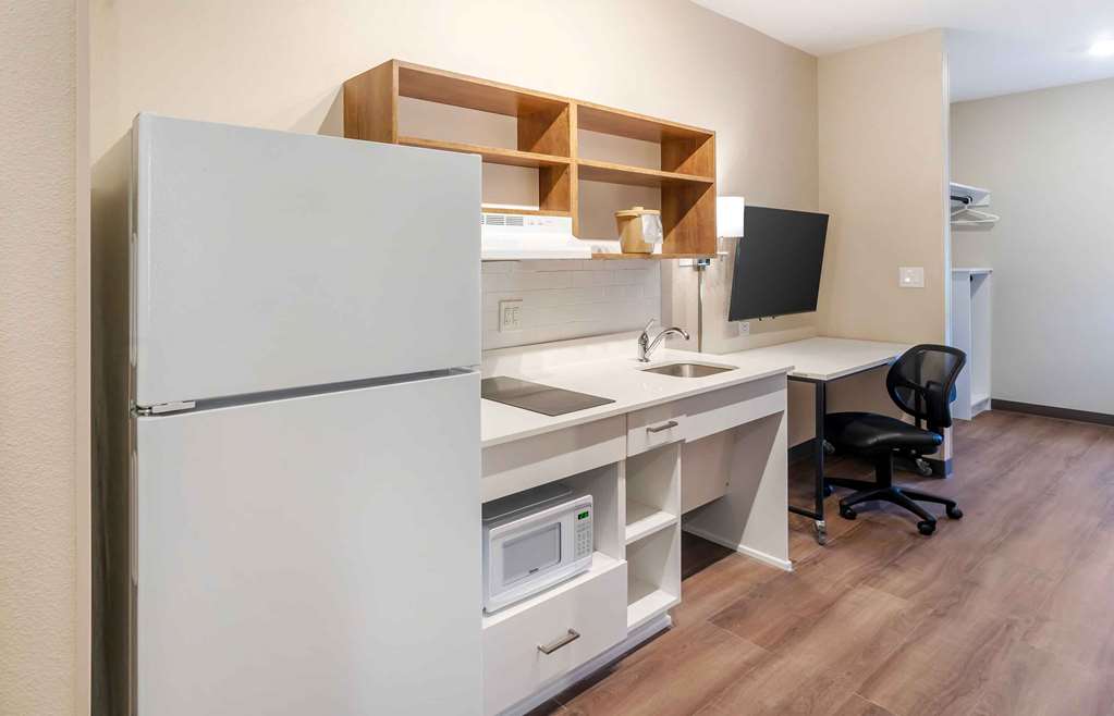 Extended Stay America Premier Suites Fort Myers Airport - photo 56