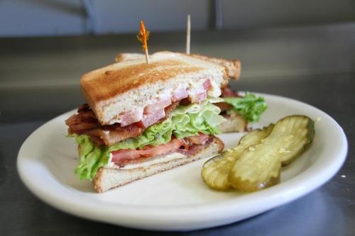 Boulder Inn - photo 17