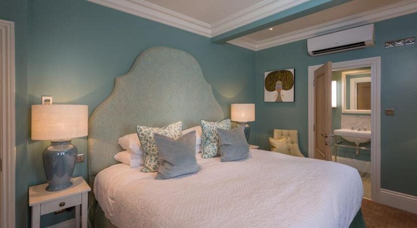 Roslin Beach Hotel in Southend-On-Sea, United Kingdom