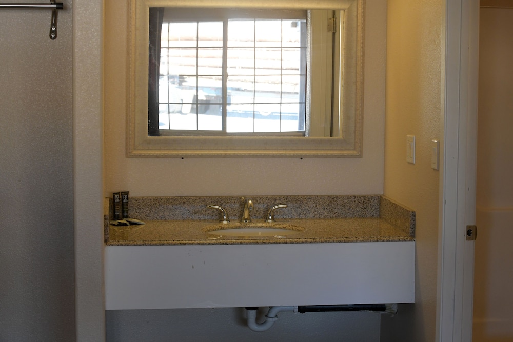 A 1 Budget Motel - photo 60