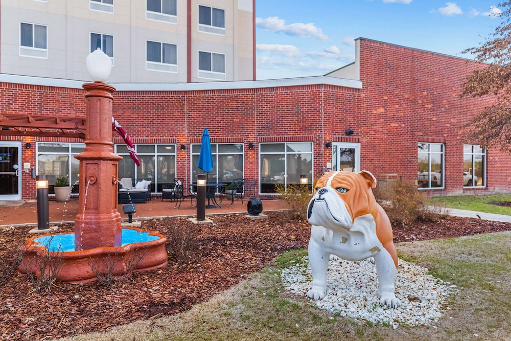 Hilton Garden Inn Starkville - photo 116